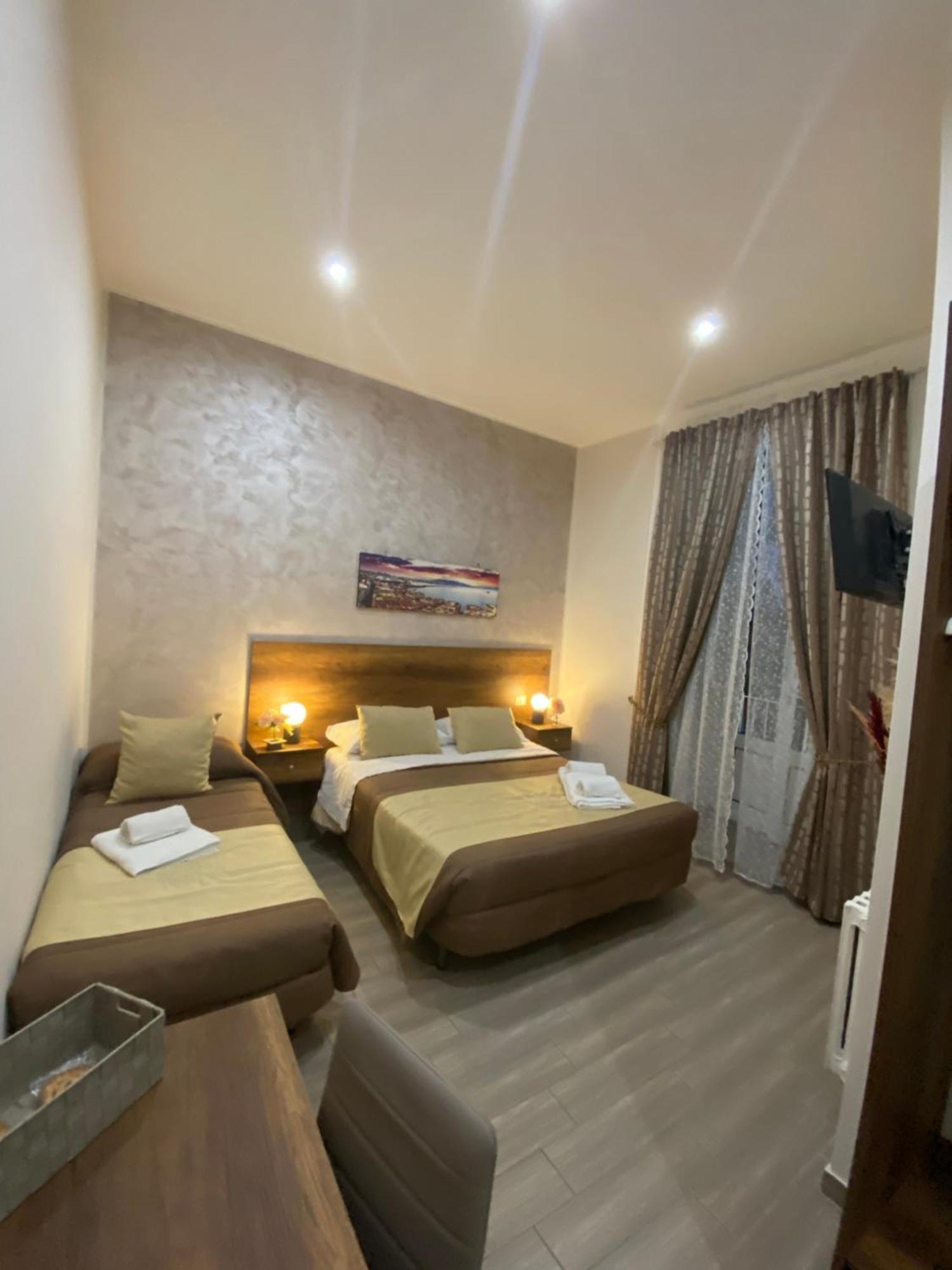 La Dimora Dei Borboni Bed & Breakfast Napoli Ngoại thất bức ảnh