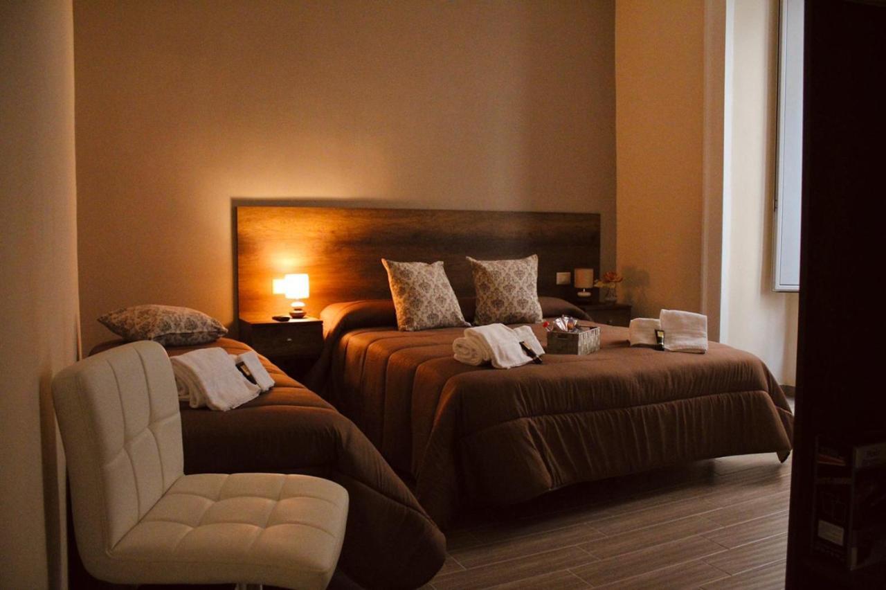 La Dimora Dei Borboni Bed & Breakfast Napoli Ngoại thất bức ảnh