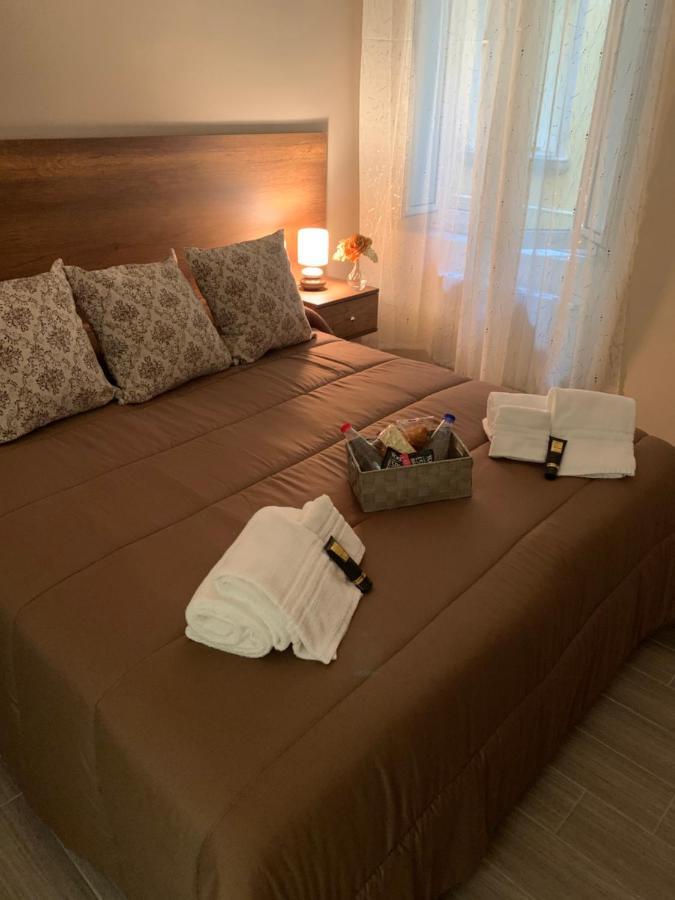 La Dimora Dei Borboni Bed & Breakfast Napoli Ngoại thất bức ảnh