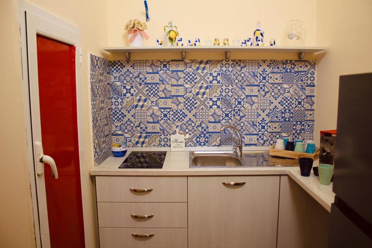 La Dimora Dei Borboni Bed & Breakfast Napoli Ngoại thất bức ảnh