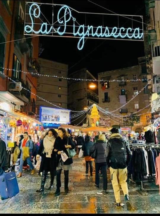 La Dimora Dei Borboni Bed & Breakfast Napoli Ngoại thất bức ảnh